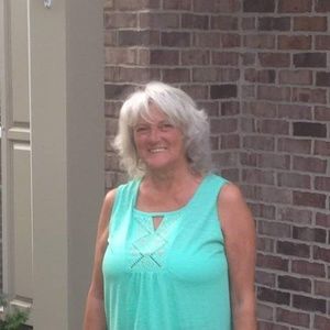 Meet your Posher, Vicki lynn